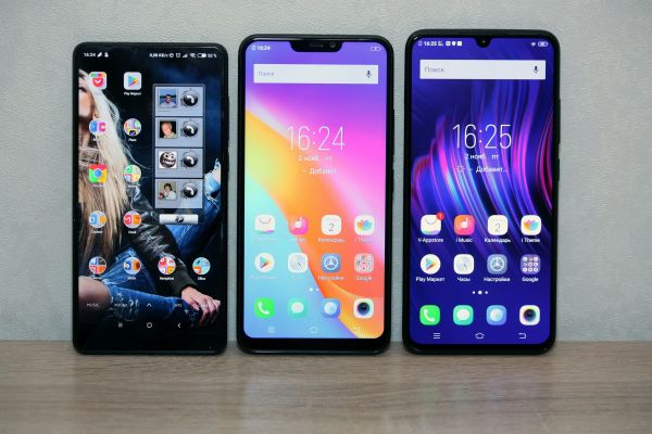 What are the environmental considerations of smartphone production in the UK?