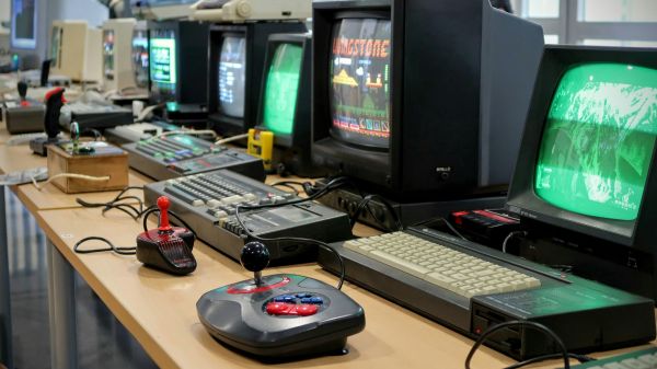 Why choose Evernex E-Shop for refurbished IT solutions?